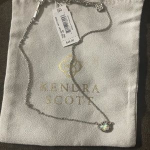 Kendra Scott necklace